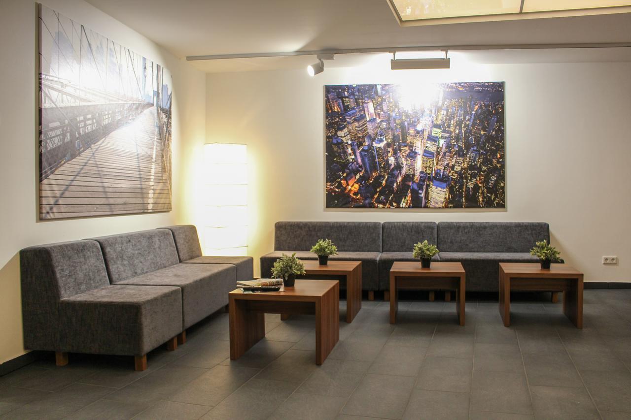 Hotel Garni Anger 5 Бад-Франкенгаузен Екстер'єр фото